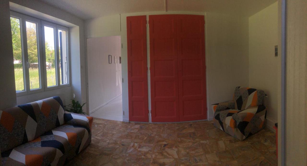 Chambres Individuelles Avec Partie Commune Ou Logement Entier Si Disponible Via Rhona Vulbens Buitenkant foto