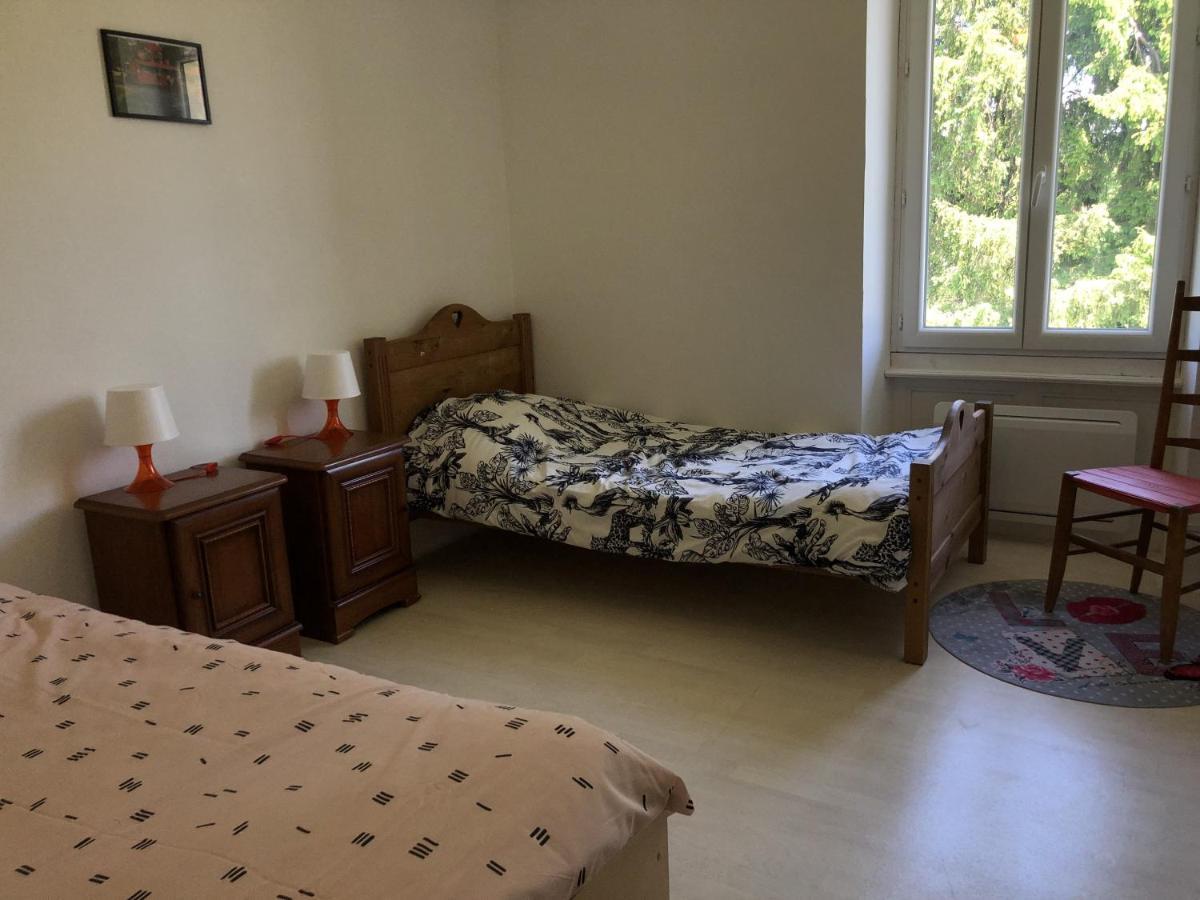 Chambres Individuelles Avec Partie Commune Ou Logement Entier Si Disponible Via Rhona Vulbens Buitenkant foto